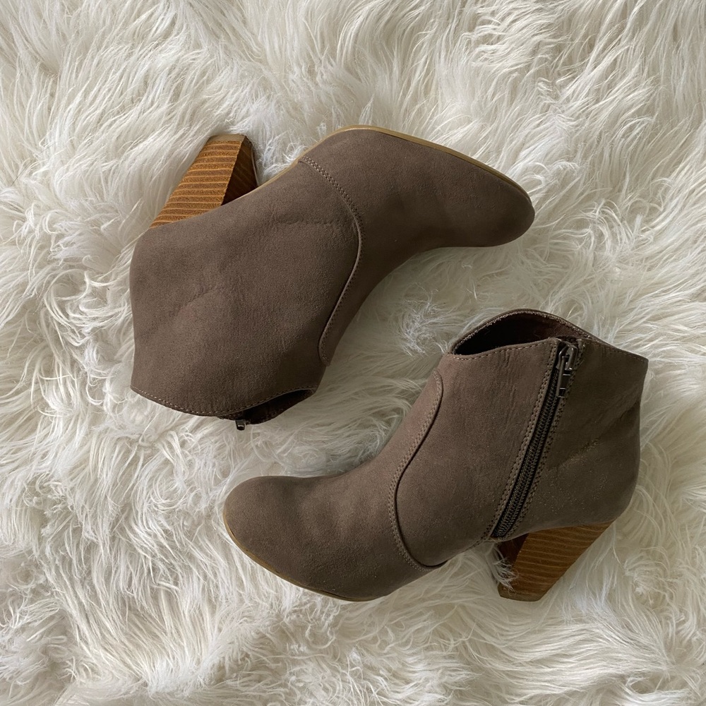 REPORT Ankle Booties 6